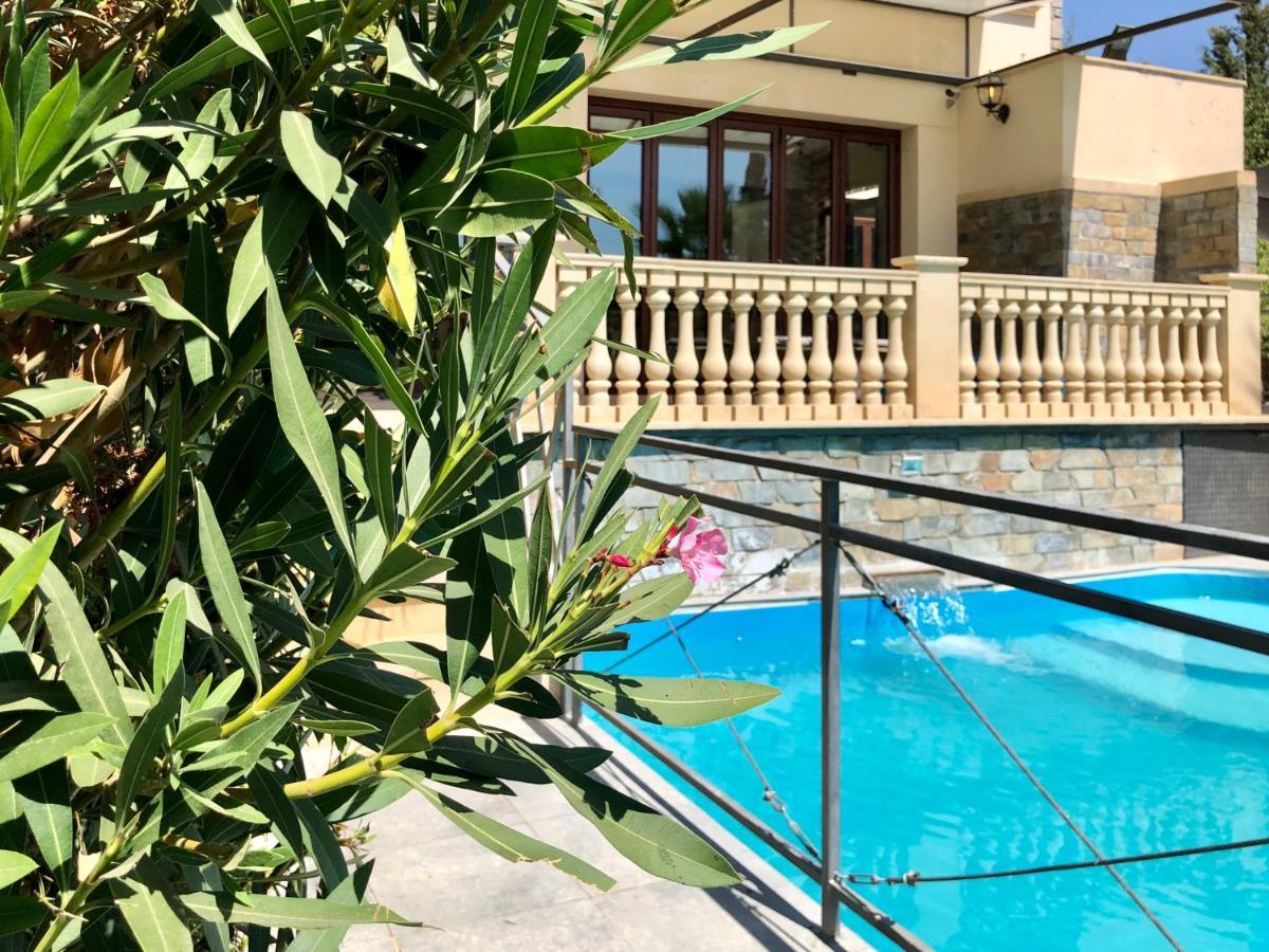 3 Bed Villa With Private Pool Geroskipou Zewnętrze zdjęcie